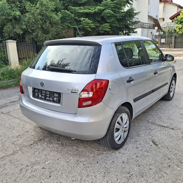 SKODA Fabia 2010 — imagine 4