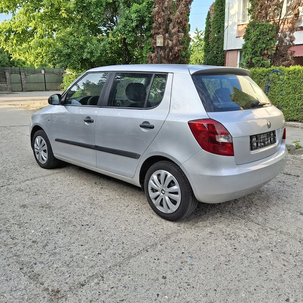 SKODA Fabia 2010 — imagine 6
