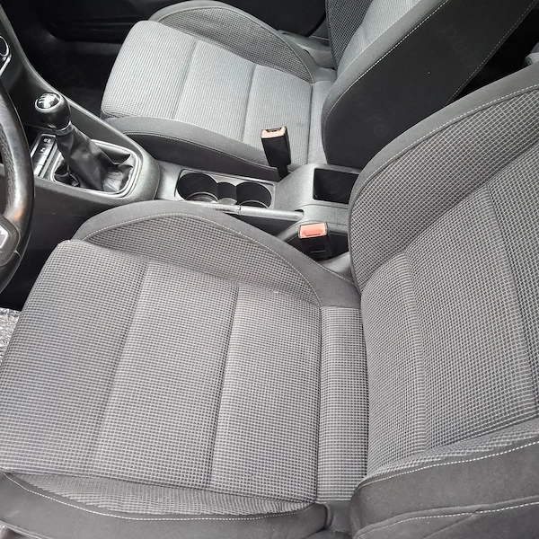 VOLKSWAGEN Golf 2011 — imagine 9