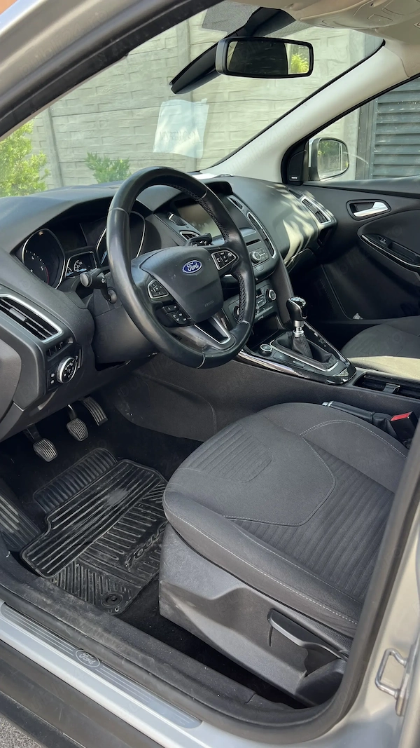 FORD Focus 2015 — imagine 6