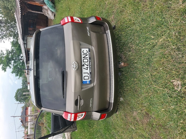 TOYOTA RAV4 2017 — imagine 3