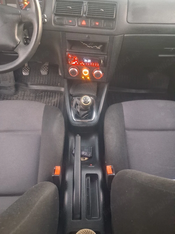 VOLKSWAGEN Golf 2002 — imagine 4