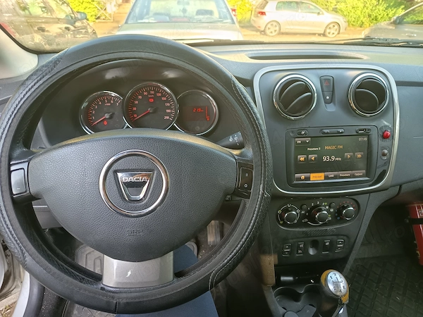 DACIA Sandero Stepway 2013 — imagine 3
