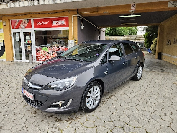 OPEL Astra 2013