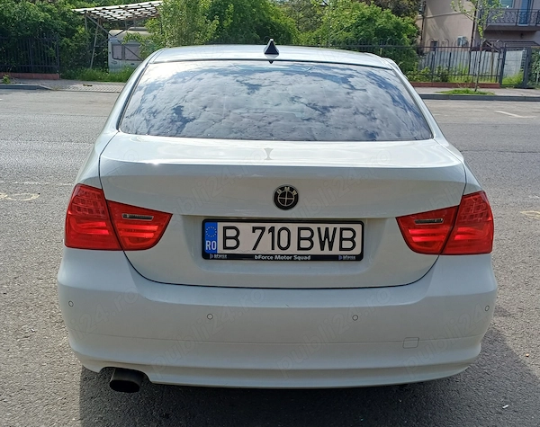 BMW 3 Series 2010 — imagine 5