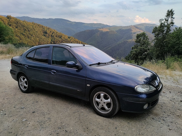 RENAULT Megane 2003
