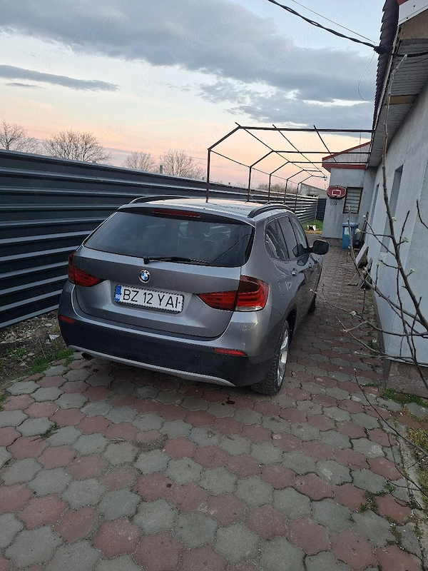 BMW X Series (Generic) 2011 — imagine 4