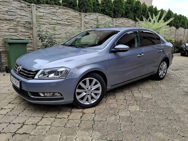 VOLKSWAGEN Passat 2013