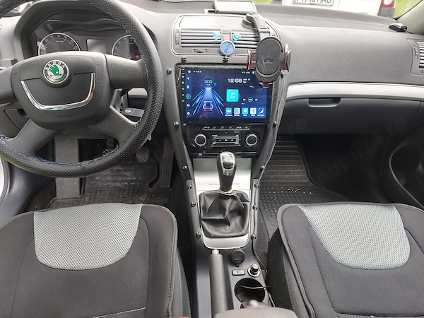 SKODA Octavia 2012