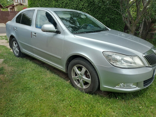 SKODA Octavia 2012 — imagine 5