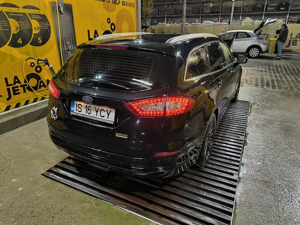 FORD Mondeo 2015 — imagine 4