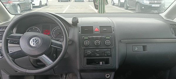VOLKSWAGEN Touran 2005 — imagine 4
