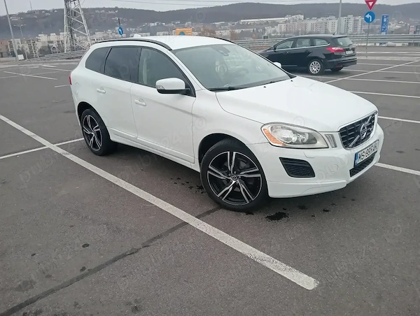 VOLVO XC60 2011 — imagine 4