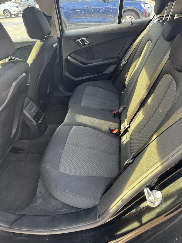 BMW 1 Series 2021 — imagine 6