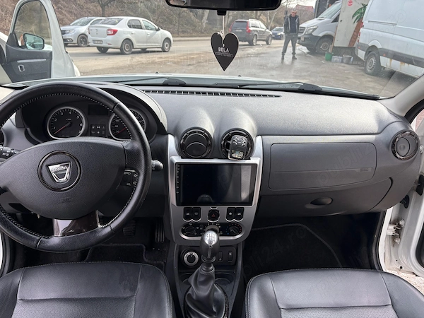 DACIA Duster 2011 — imagine 3