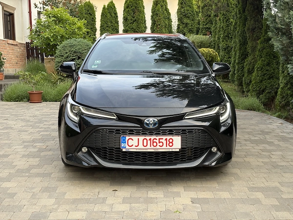 TOYOTA Corolla 2021 — imagine 2