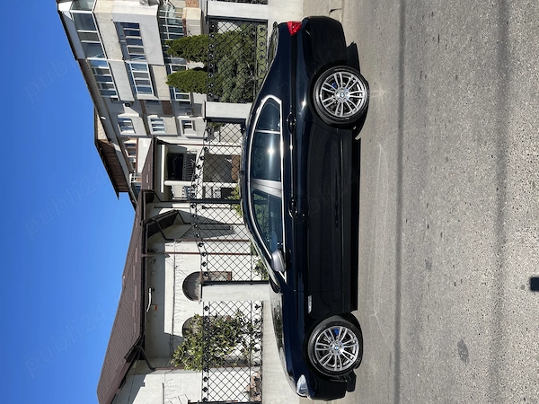 BMW 5 Series 2011 — imagine 4