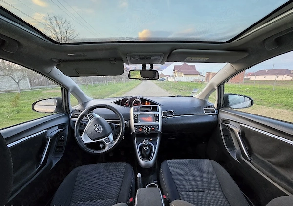 TOYOTA Verso 2015 — imagine 4