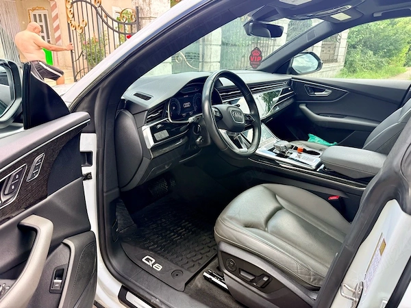 AUDI Q8 2020 — imagine 3