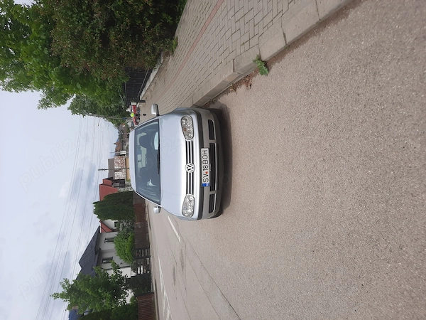 VOLKSWAGEN Golf 2002