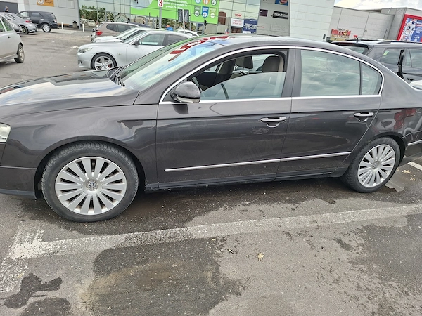 VOLKSWAGEN Passat 2010 — imagine 3