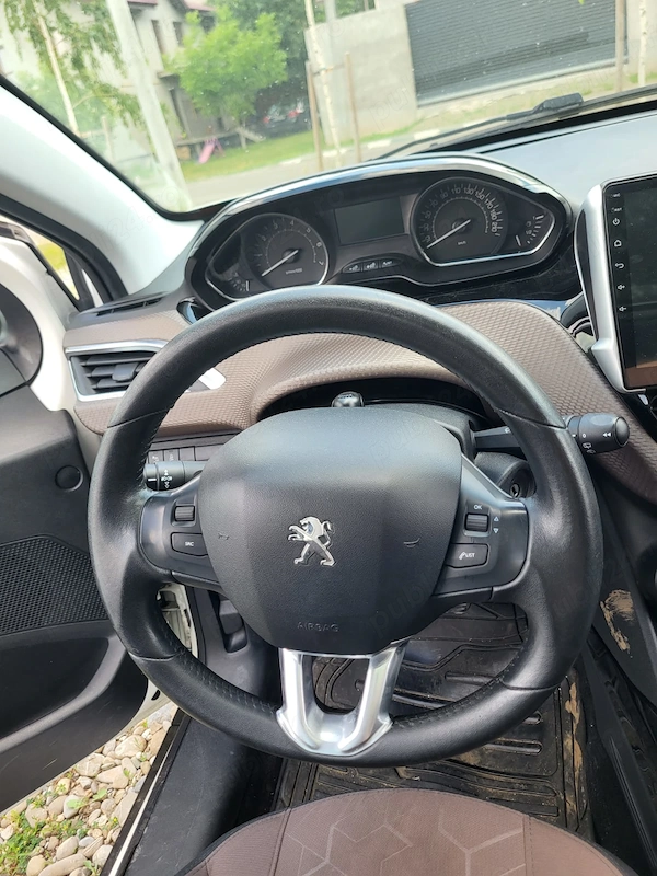 PEUGEOT 2008 2013 — imagine 8