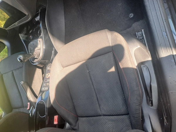 SEAT Leon 2011 — imagine 4