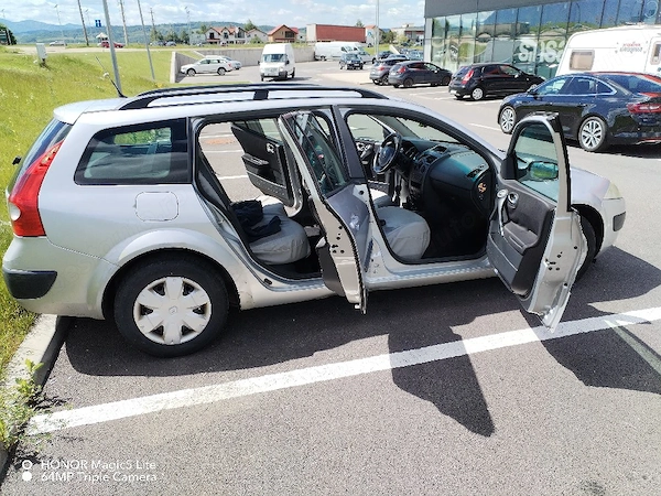 RENAULT Megane 2026 — imagine 4