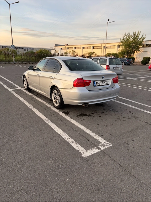 BMW 3 Series 2009