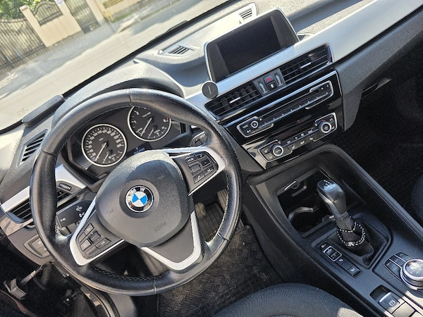 BMW iX1 2017 — imagine 3