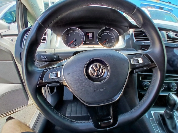 VOLKSWAGEN Golf 2019 — imagine 3