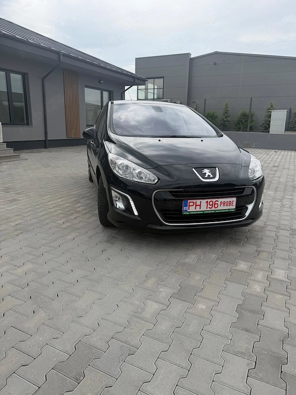 PEUGEOT 308 2012