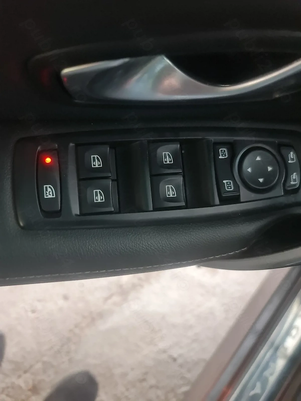 RENAULT Laguna 2012 — imagine 4