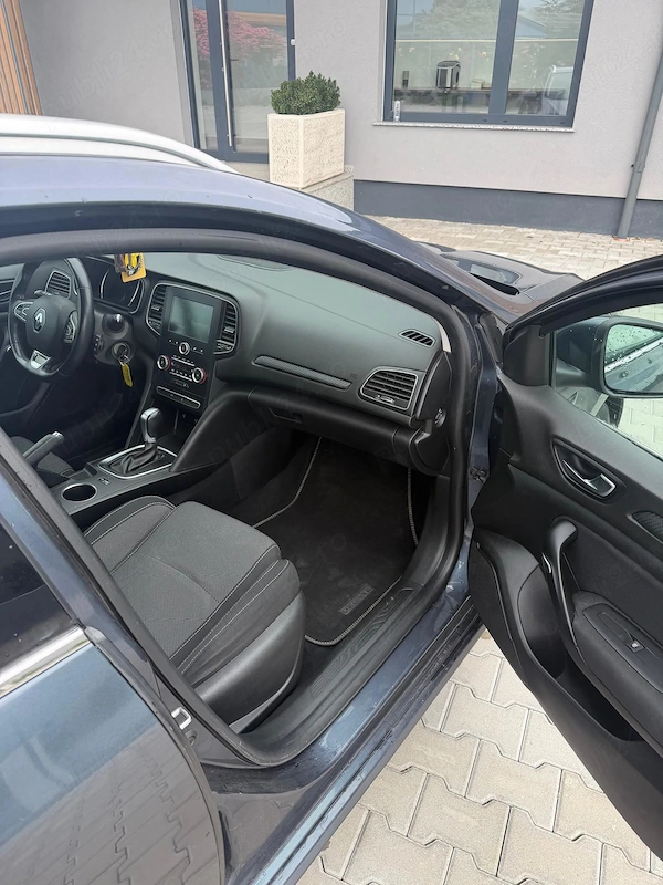 RENAULT Megane 2018 — imagine 8