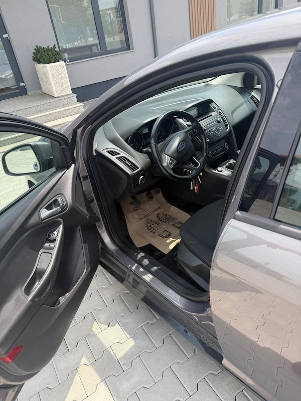 FORD Focus 2015 — imagine 5