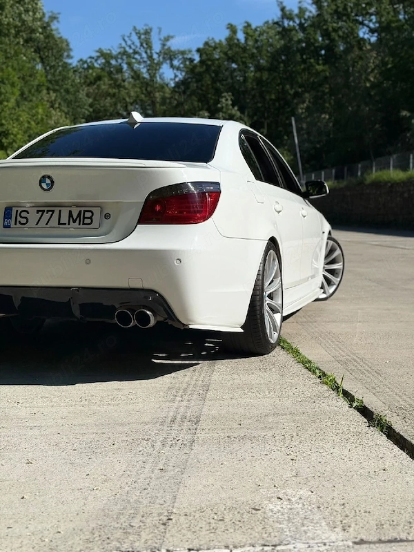 BMW 5 Series 2009 — imagine 2