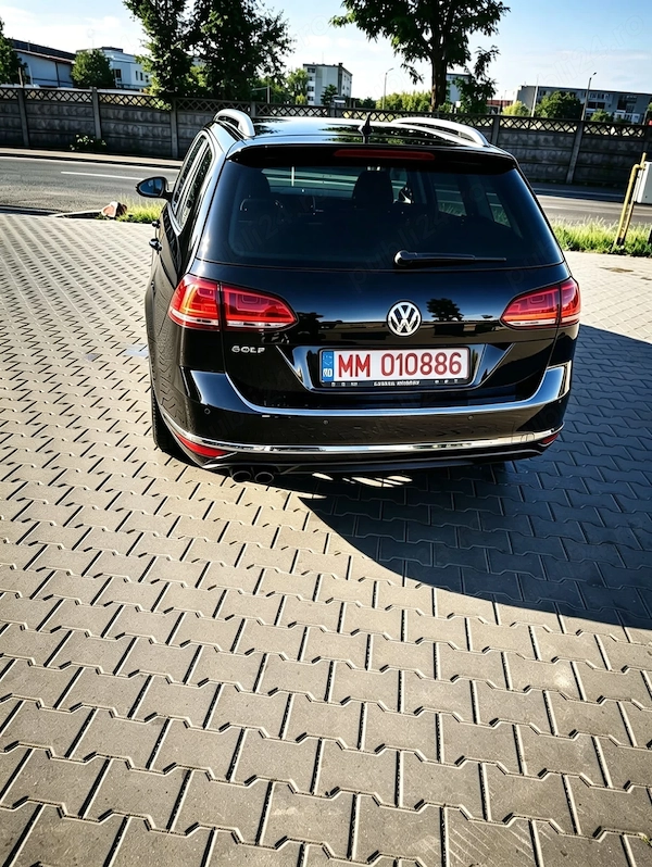 VOLKSWAGEN Golf 2015