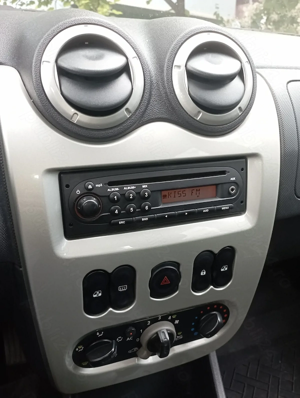DACIA Logan 2012 — imagine 3