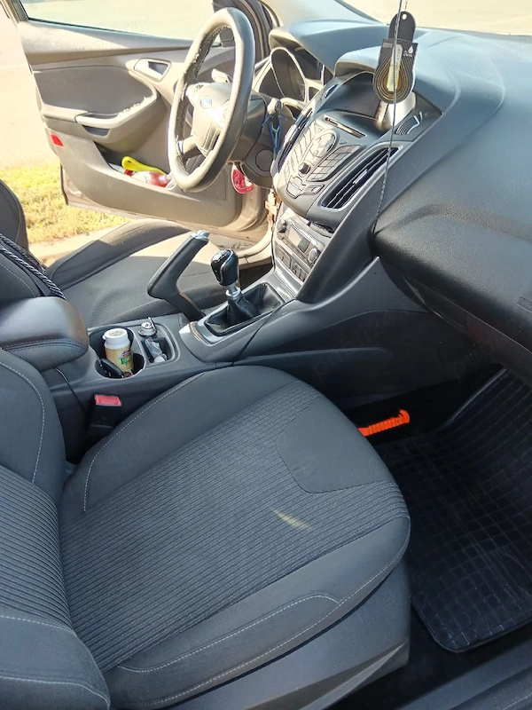 FORD Focus 2013 — imagine 3