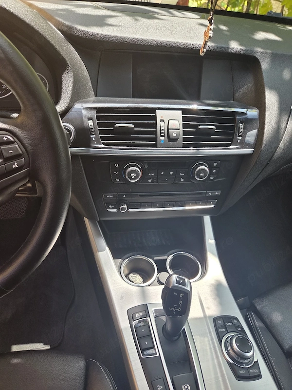 BMW iX3 2012