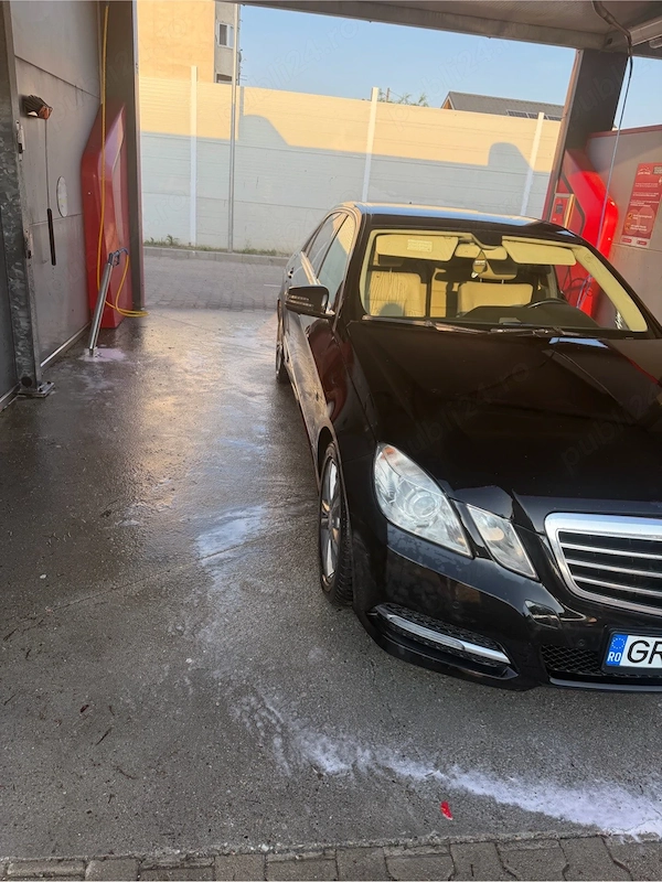 MERCEDES-BENZ E-Class 2013 — imagine 9