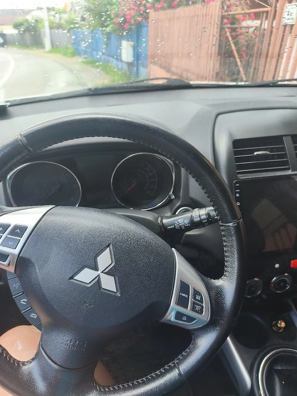 MITSUBISHI ASX 2012
