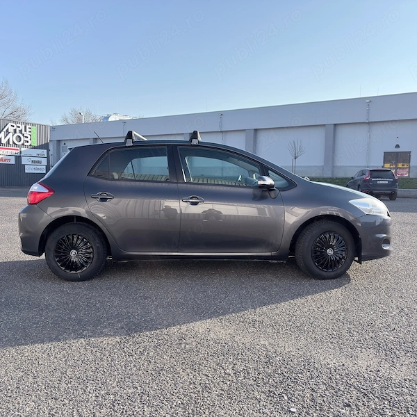 TOYOTA Auris 2012 — imagine 3