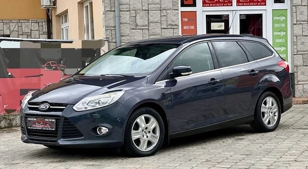 FORD Focus 2012 — imagine 5
