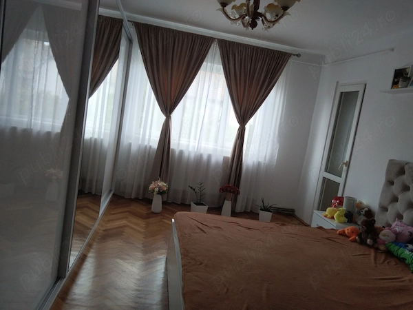 apartament 2 camere decomandat zona 300 — fotografia 1