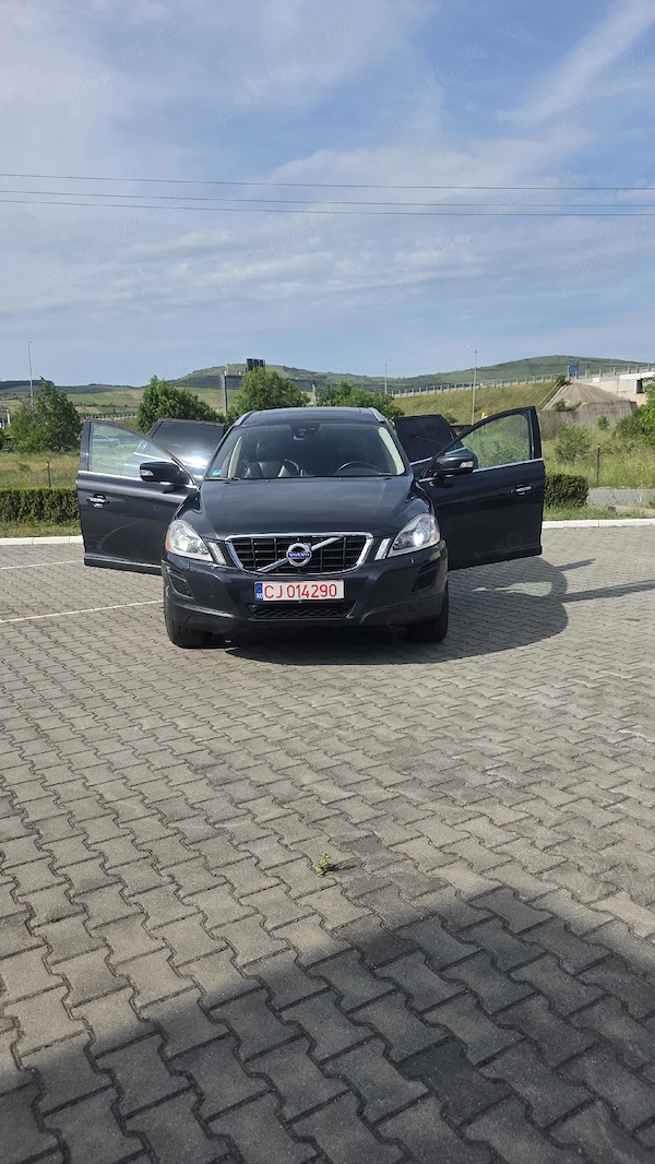 VOLVO XC60 2011 — imagine 2