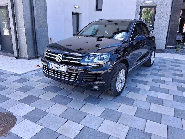 VOLKSWAGEN Touareg 2013
