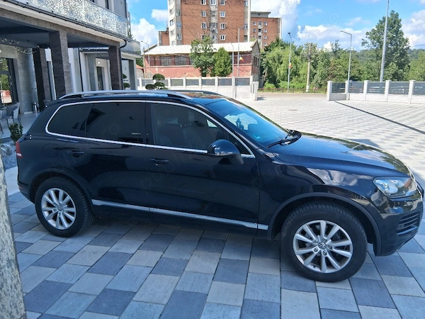 VOLKSWAGEN Touareg 2013 — imagine 3