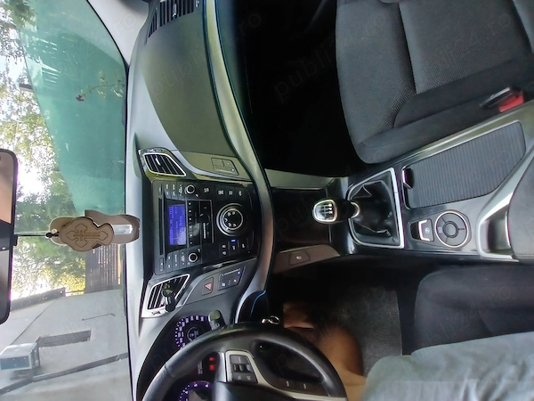 HYUNDAI i40 2013 — imagine 8