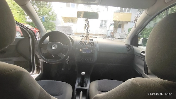 VOLKSWAGEN Polo 2004